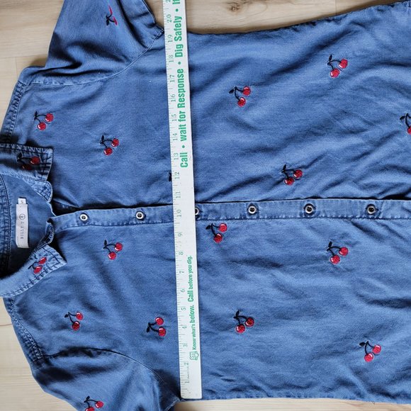 BILLY T Size Small Button Down Denim Shirt Cherry Pattern Blue Red Lyocell - Picture 6 of 11